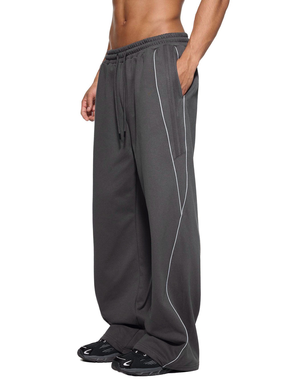 DREJ Reflect Sweatpants | Dark Grey